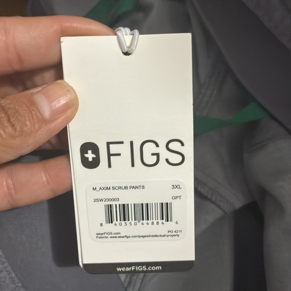 FIGS- Axim™ Cargo Scrub Pants size 3XLR - Picture 3 of 4